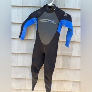 Kids O’Neill full wetsuit size 6